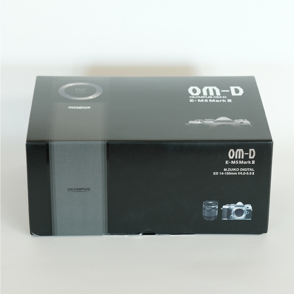 OLYMPUS OM-D E-M5 Mark III