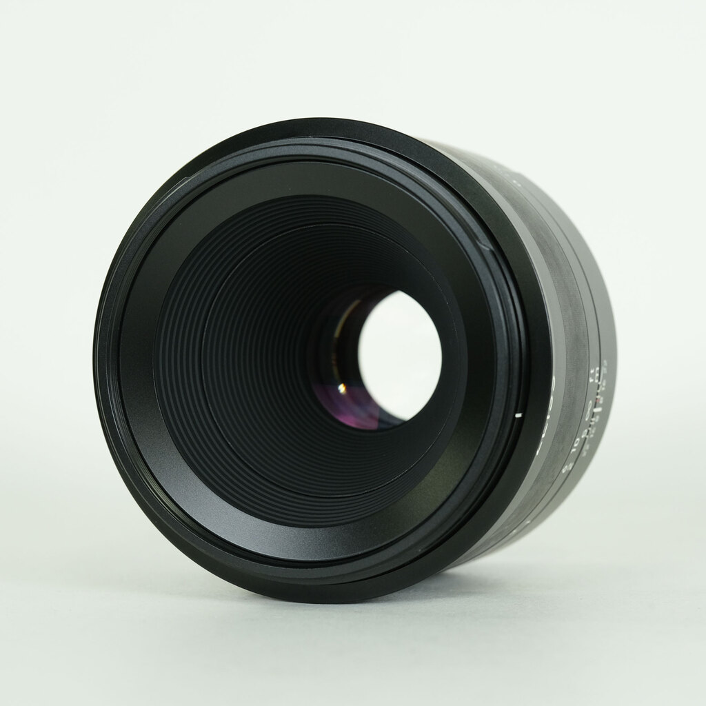 Carl Zeiss Milvus 50mm F2 M ZE [キヤノンEF用]