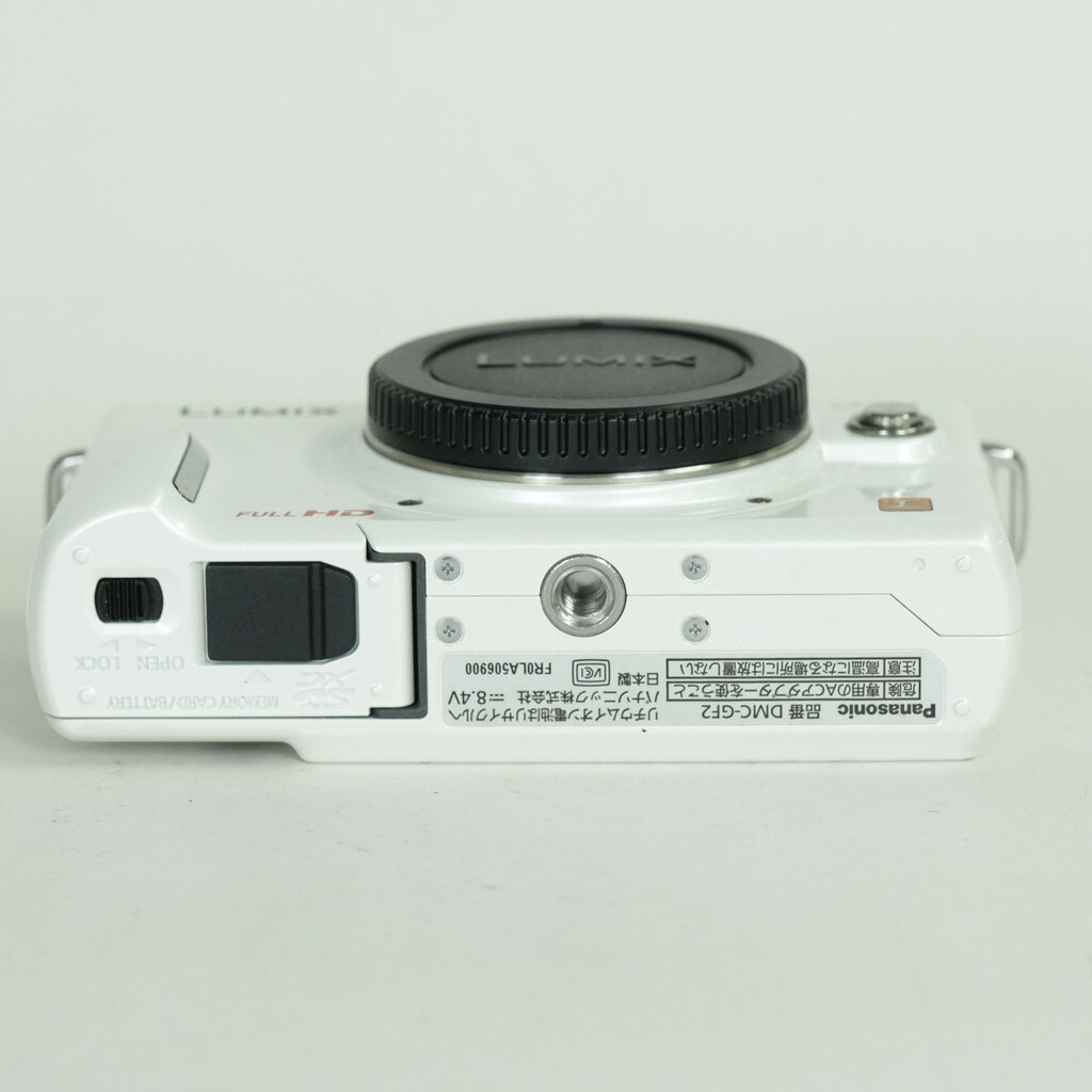 Panasonic LUMIX DMC-GF2-K ボディ ホワイト