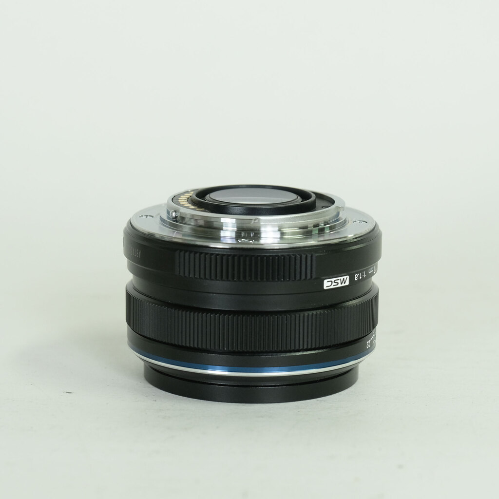 OLYMPUS M.ZUIKO DIGITAL 17mm F1.8 OLYMPUS M.ZUIKO DIGITAL 17mm F1.8