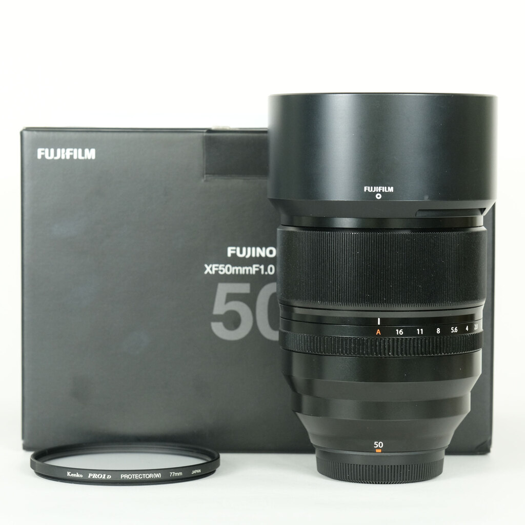 FUJIFILM XF50mmF1.0 R WRの出品 | ONE SCENE（ワンシーン）