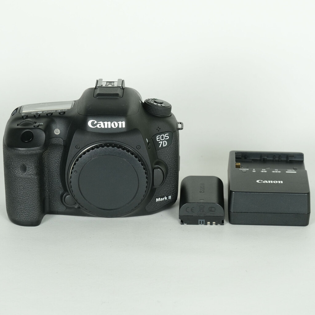 Canon EOS 7D Mark II