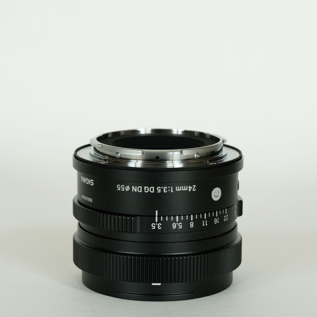 SIGMA 24mm F3.5 DG DN｜Contemporary [ライカL用]