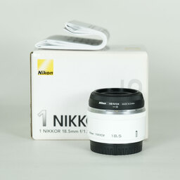 Nikon 1 NIKKOR 18.5/1.8 ホワイト Nikon 1 NIKKOR 18.5/1.8 ホワイト