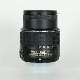 Nikon AF-S DX NIKKOR 18-55mm f3.5-5.6G VR II