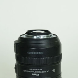 Nikon AF-S DX NIKKOR 18-200mm F3.5-5.6G ED VR II