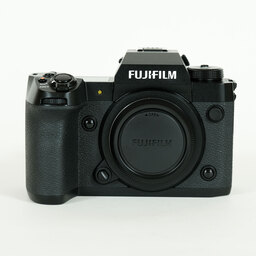 FUJIFILM X-H2