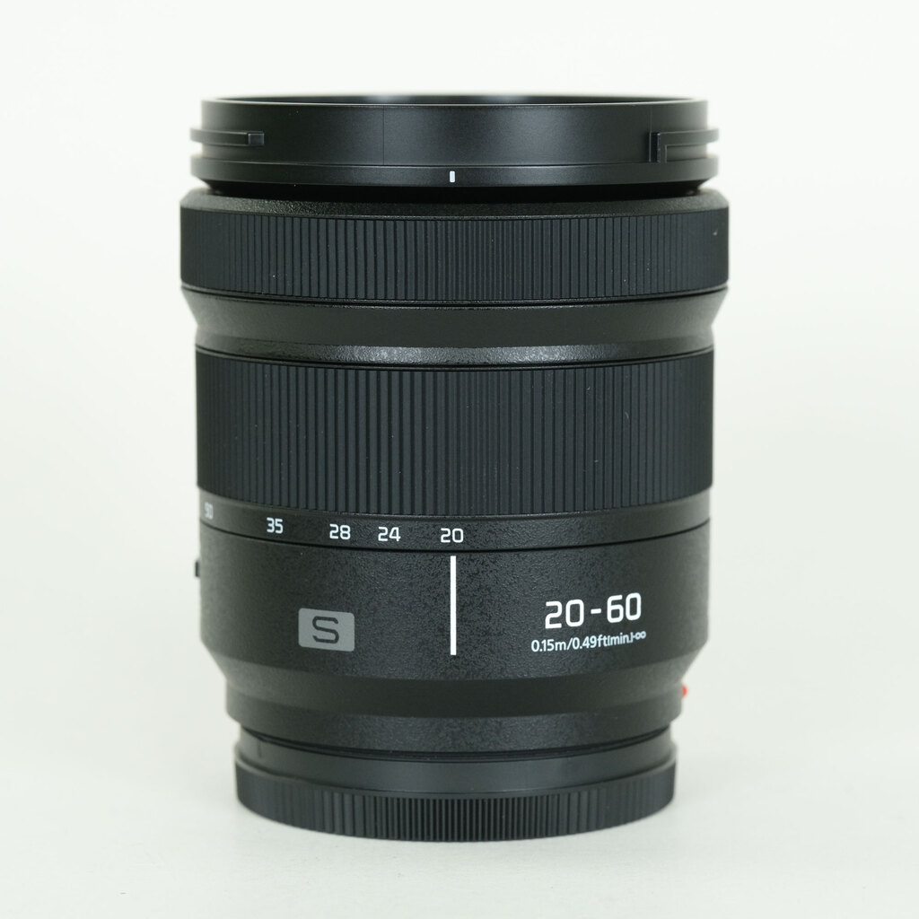 Panasonic LUMIX S 20-60mm F3.5-5.6 Panasonic LUMIX S 20-60mm F3.5-5.6