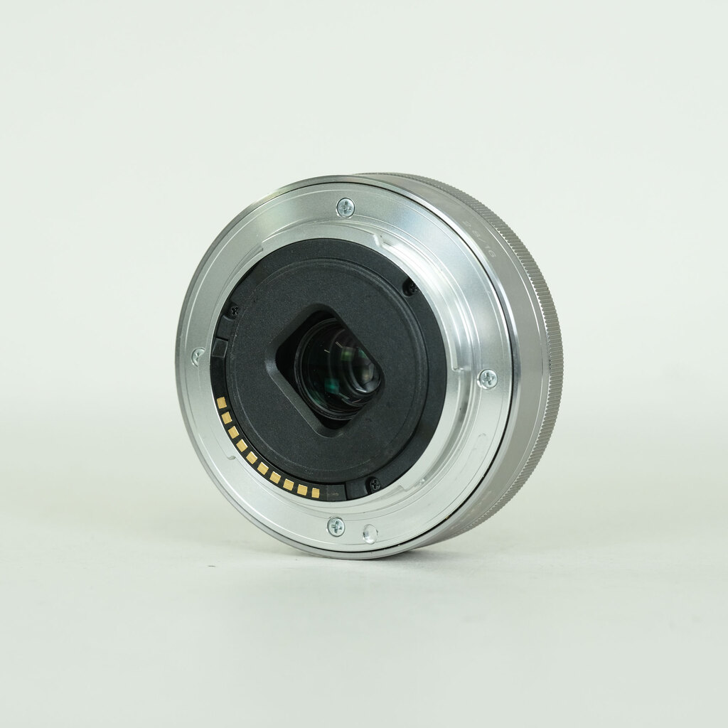 SONY E 16mm F2.8 SEL16F28