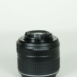 Nikon AF-S DX NIKKOR 18-55mm f3.5-5.6G VR II Nikon AF-S DX NIKKOR 18-55mm f3.5-5.6G VR II