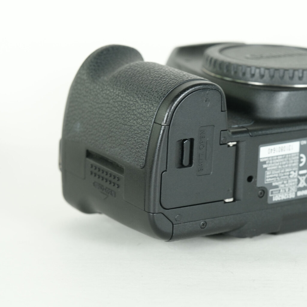 Canon EOS 5D MarkII ボディの出品 | ONE SCENE（ワンシーン）