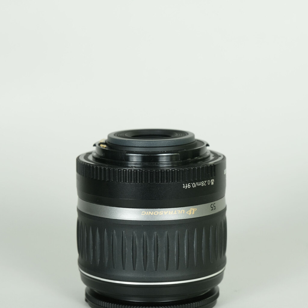 Canon EF-S 18-55mm F3.5-5.6 II USM