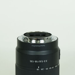 SONY E 18-135mm F3.5-5.6 OSS SEL18135