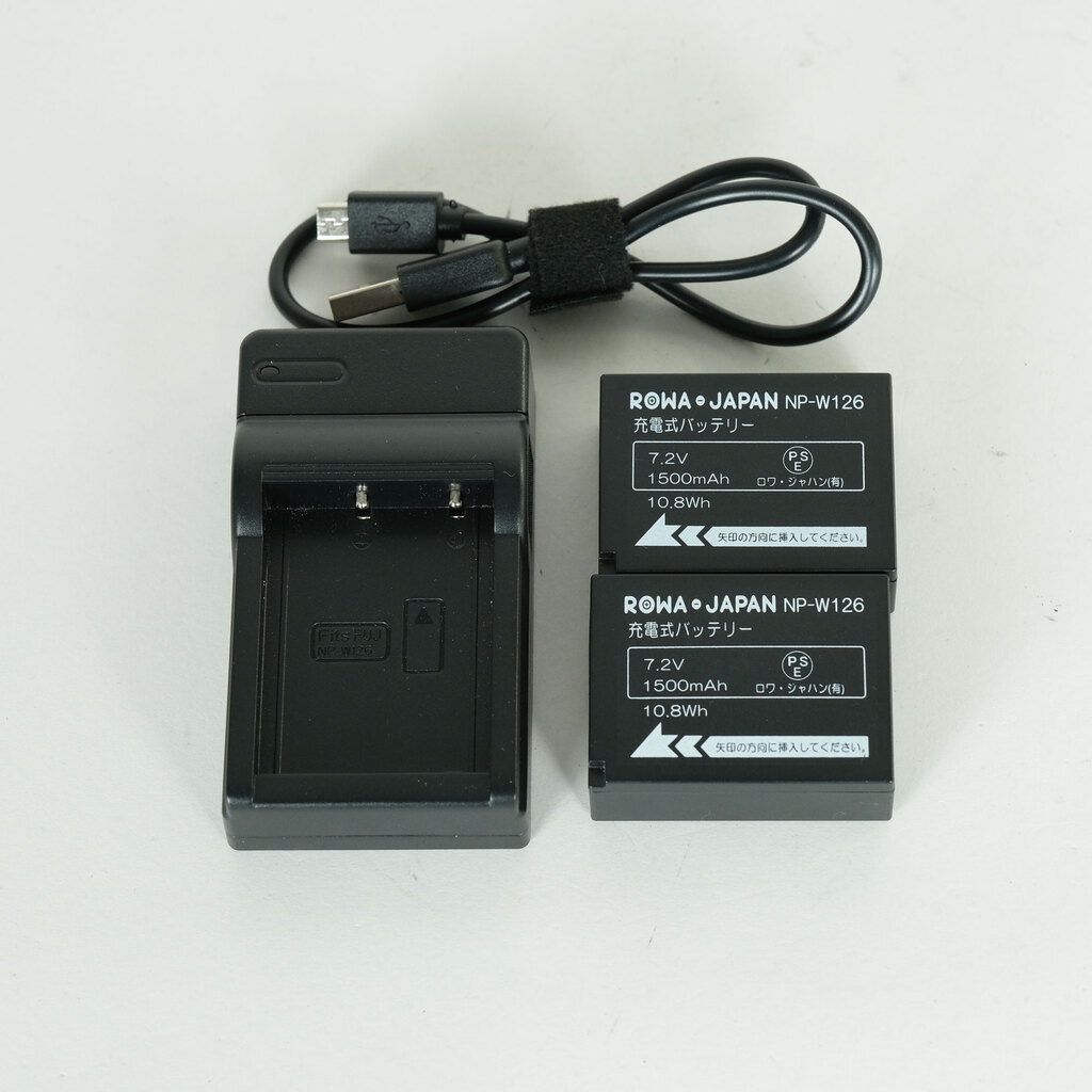 FUJIFILM X-A1 ボディ シルバー