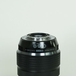 OLYMPUS M.ZUIKO DIGITAL ED 12-40mm F2.8 PRO OLYMPUS M.ZUIKO DIGITAL ED 12-40mm F2.8 PRO