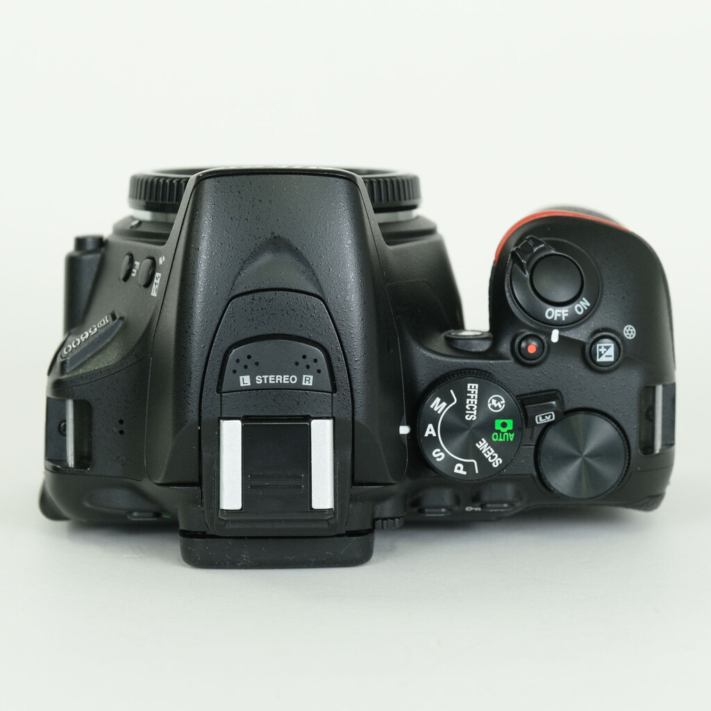 Nikon D5600