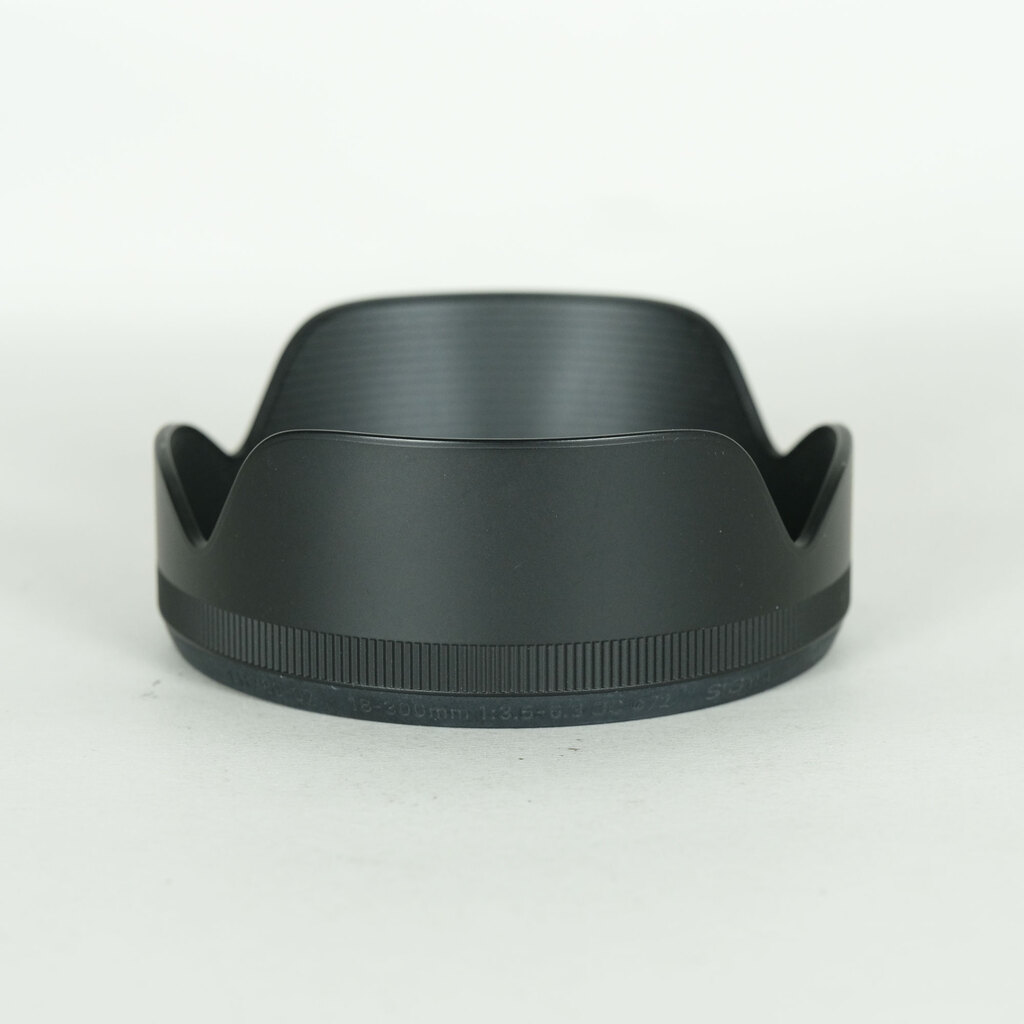 SIGMA 18-300mm F3.5-6.3 DC MACRO OS HSM｜Contemporary [キヤノンEF用]