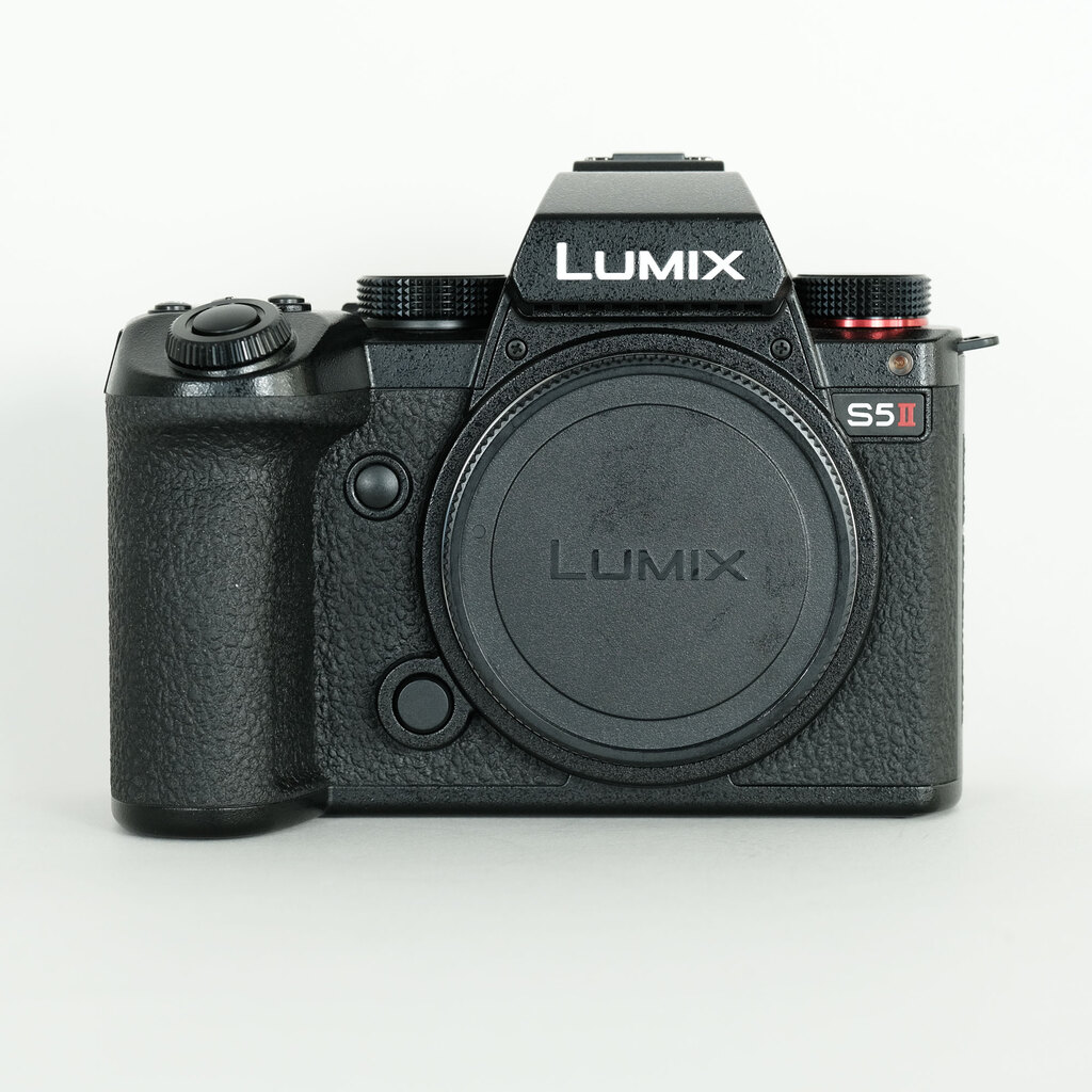 Panasonic LUMIX S5II DC-S5M2