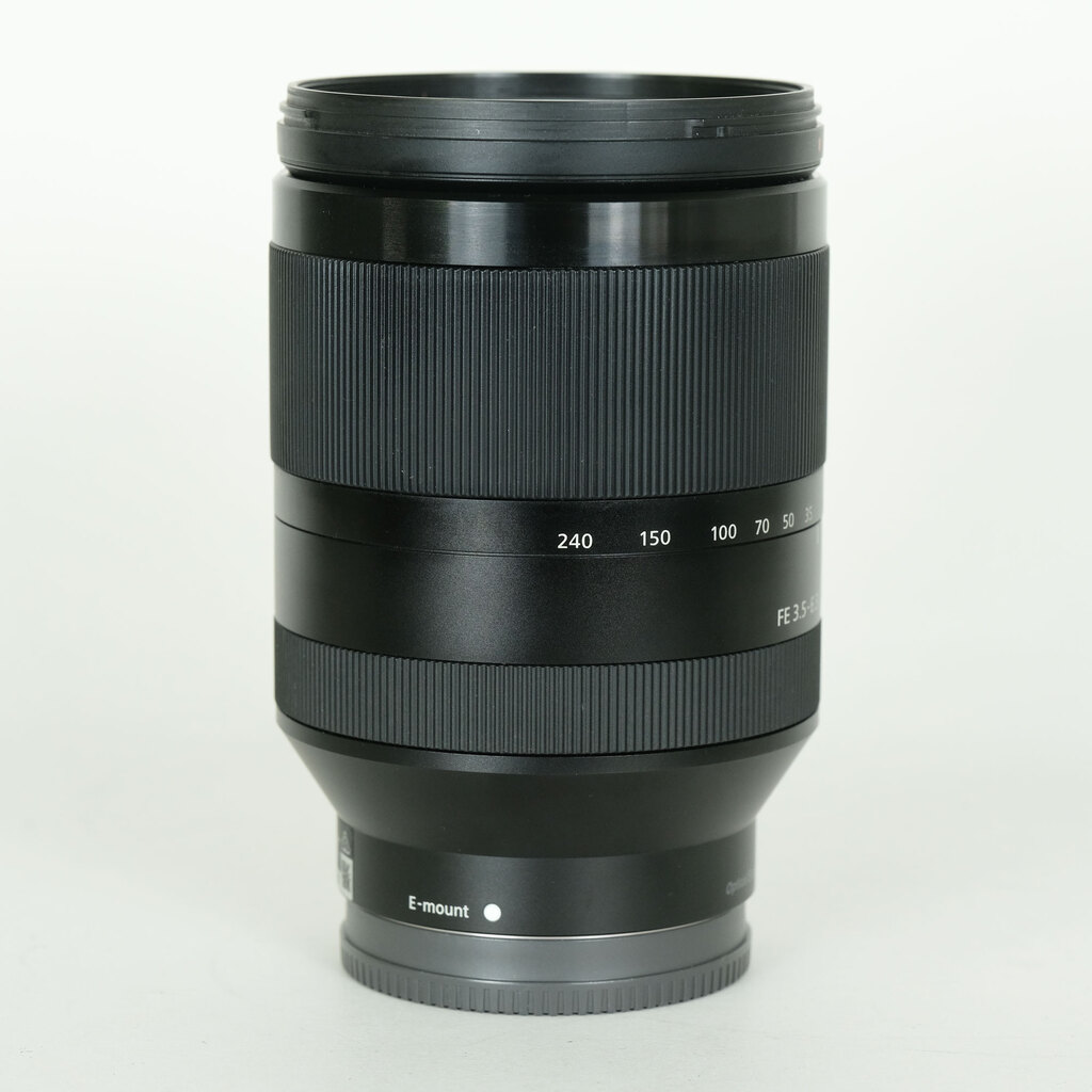 SONY FE 24-240mm F3.5-6.3 OSS SEL24240