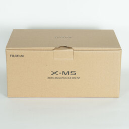 FUJIFILM X-M5