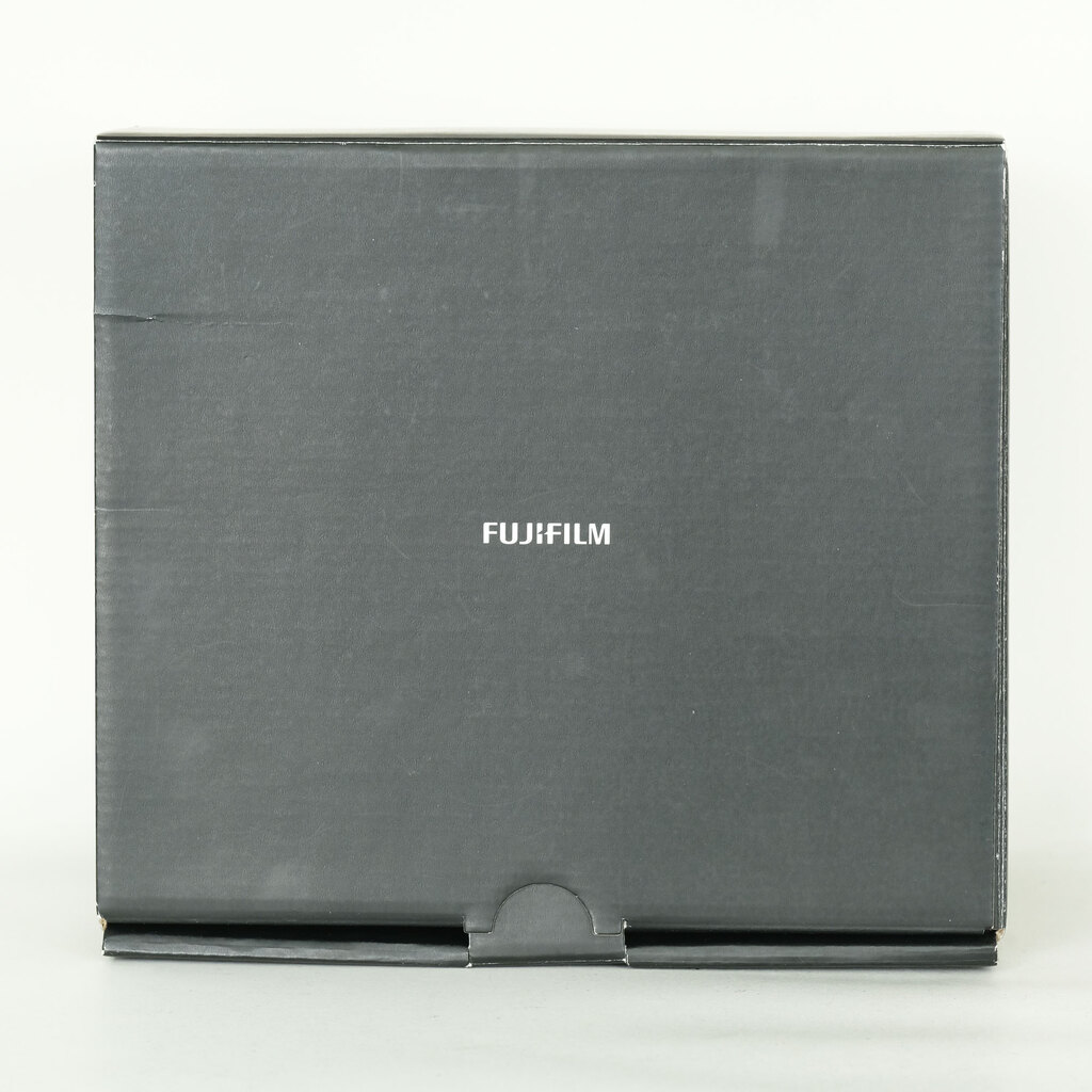 FUJIFILM X-S20