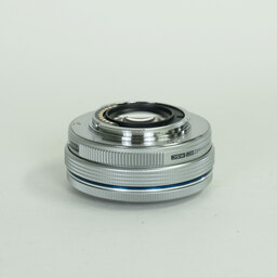 OLYMPUS M.ZUIKO DIGITAL ED 14-42mm F3.5-5.6 シルバー