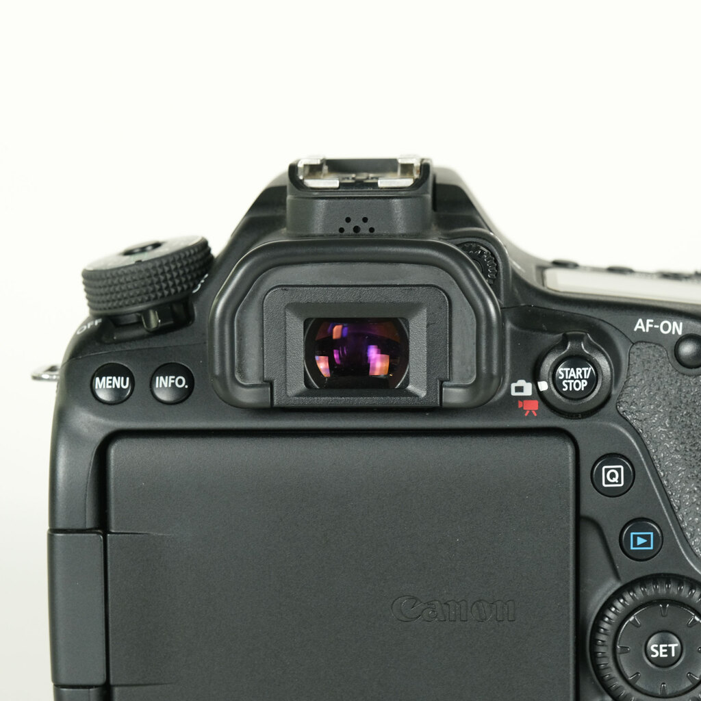 Canon EOS 80D Canon EOS 80D