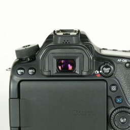 Canon EOS 80D Canon EOS 80D