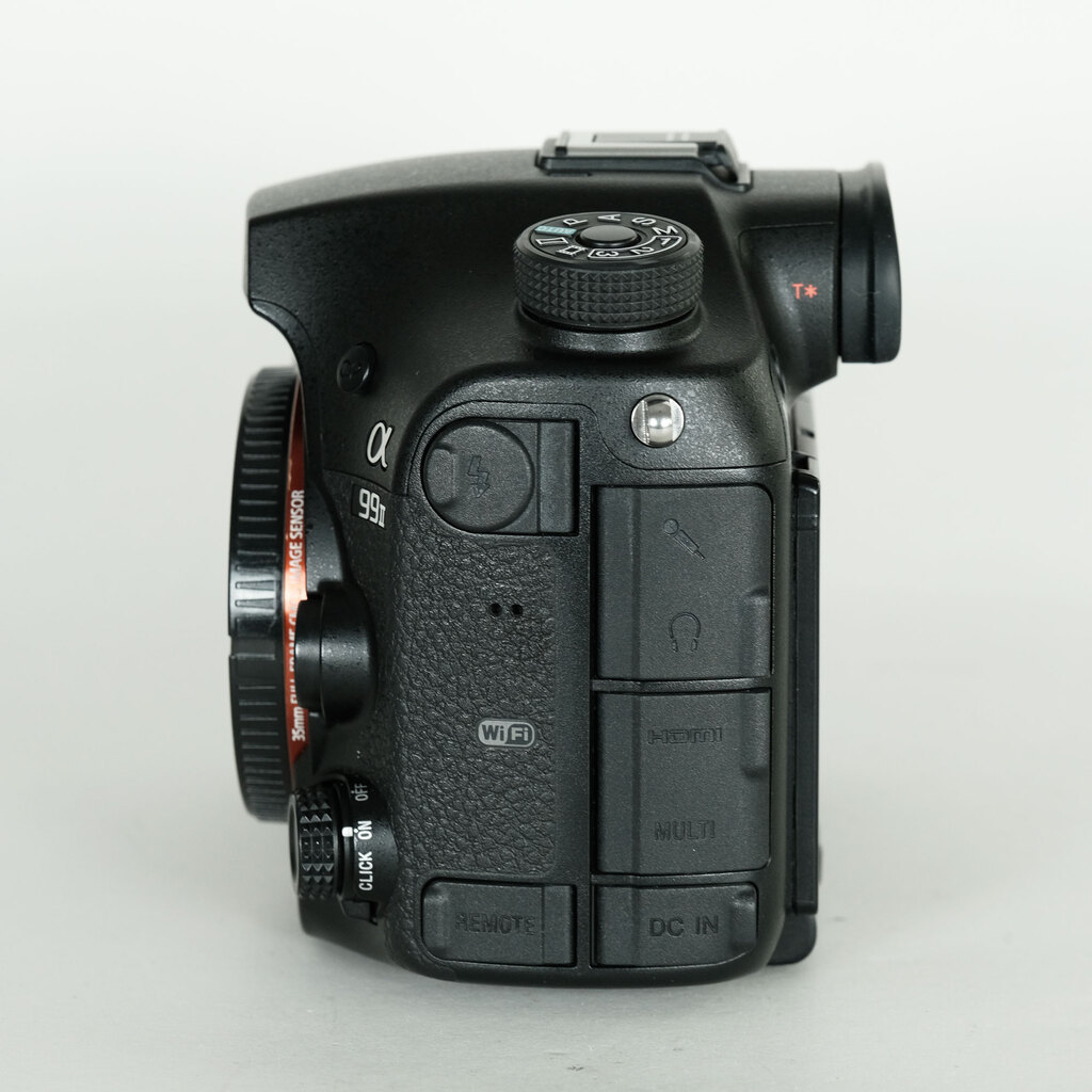SONY α99II（ILCA-99M2）