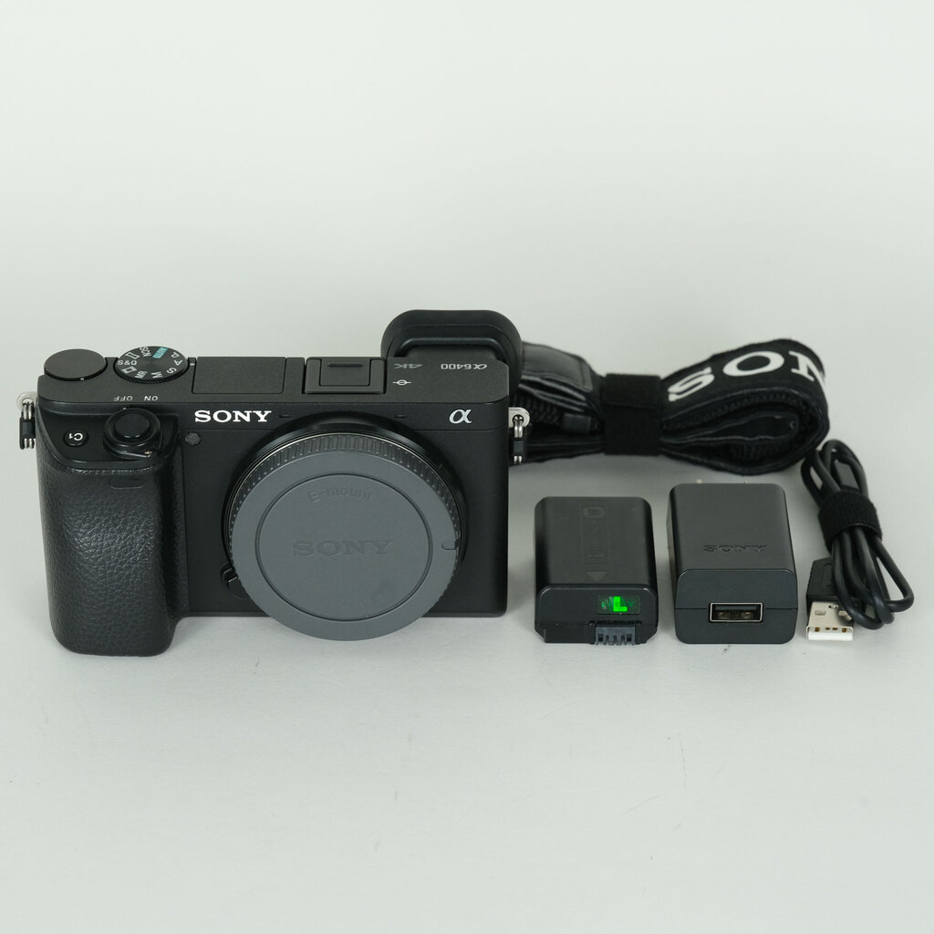 SONY α6400（ILCE-6400）の出品 | ONE SCENE（ワンシーン）