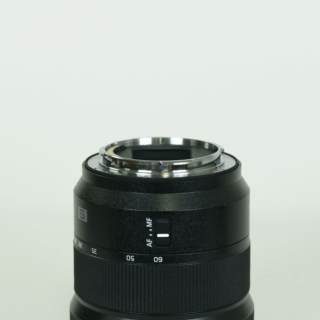 Panasonic LUMIX S 20-60mm F3.5-5.6