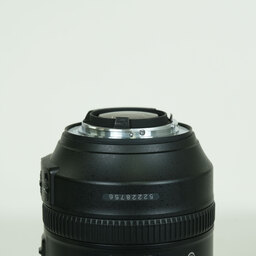 Nikon AF-S NIKKOR 28-300mm f/3.5-5.6G ED VR Nikon AF-S NIKKOR 28-300mm f/3.5-5.6G ED VR
