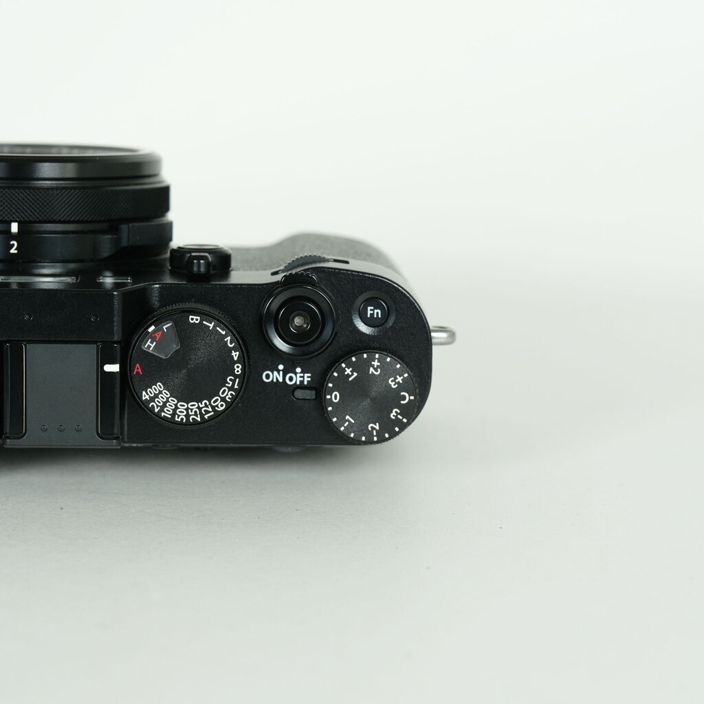 FUJIFILM X100F ブラック FUJIFILM X100F ブラック