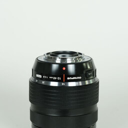 OLYMPUS M.ZUIKO DIGITAL ED 12-40mm F2.8 PRO OLYMPUS M.ZUIKO DIGITAL ED 12-40mm F2.8 PRO