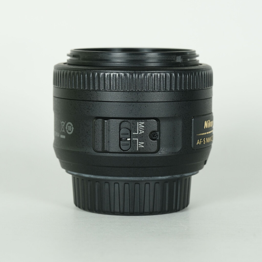 Nikon AF-S DX NIKKOR 35mm f/1.8G