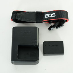 Canon EOS M200 ボディ ホワイト