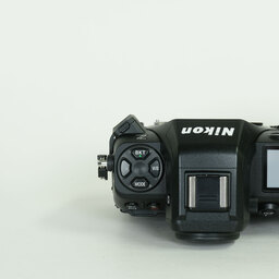 Nikon Z8