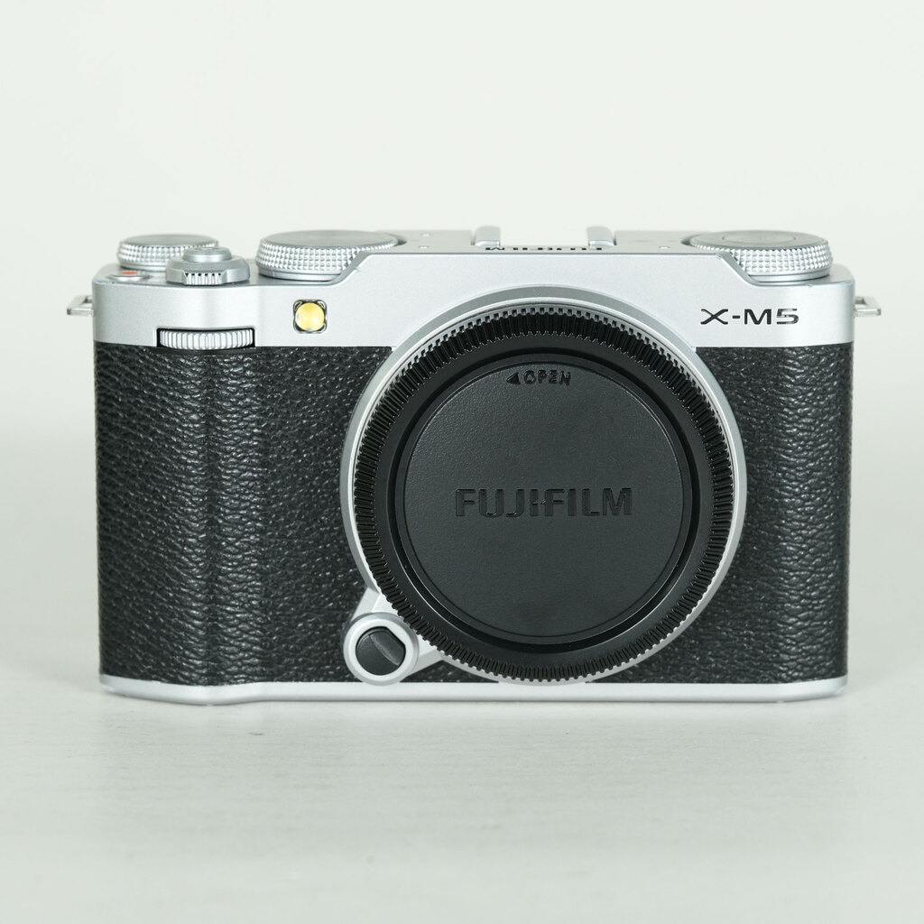 FUJIFILM X-M5 ボディ [シルバー] 中古価格比較 - 価格.com