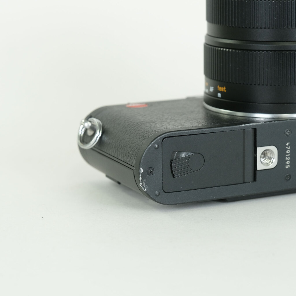 LEICA X Vario (Typ107) ブラック