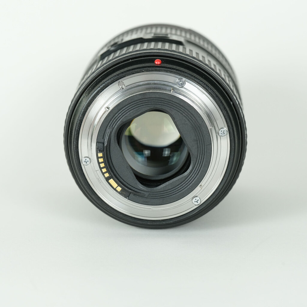 Canon EF24-105mm F4L IS II USM Canon EF24-105mm F4L IS II USM
