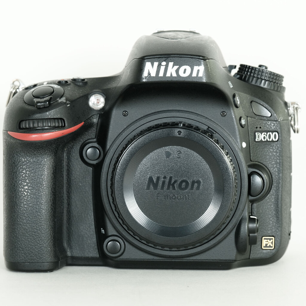 Nikon D600