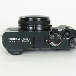 FUJIFILM X100VI