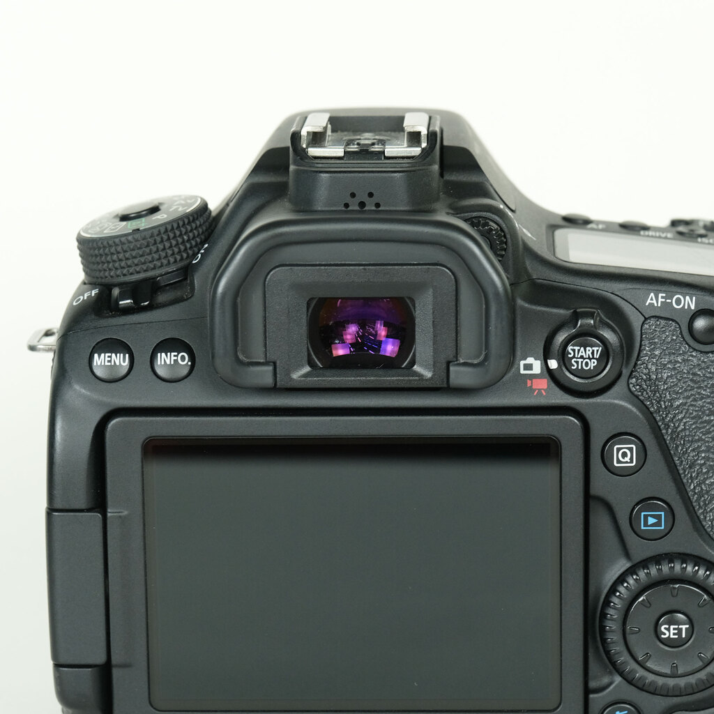 Canon EOS 80D Canon EOS 80D