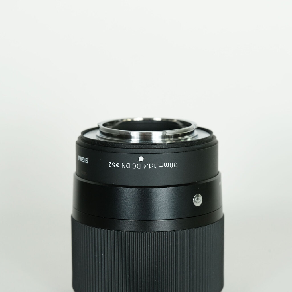 SIGMA 30mm F1.4 DC DN｜Contemporary [フジフイルムX用]
