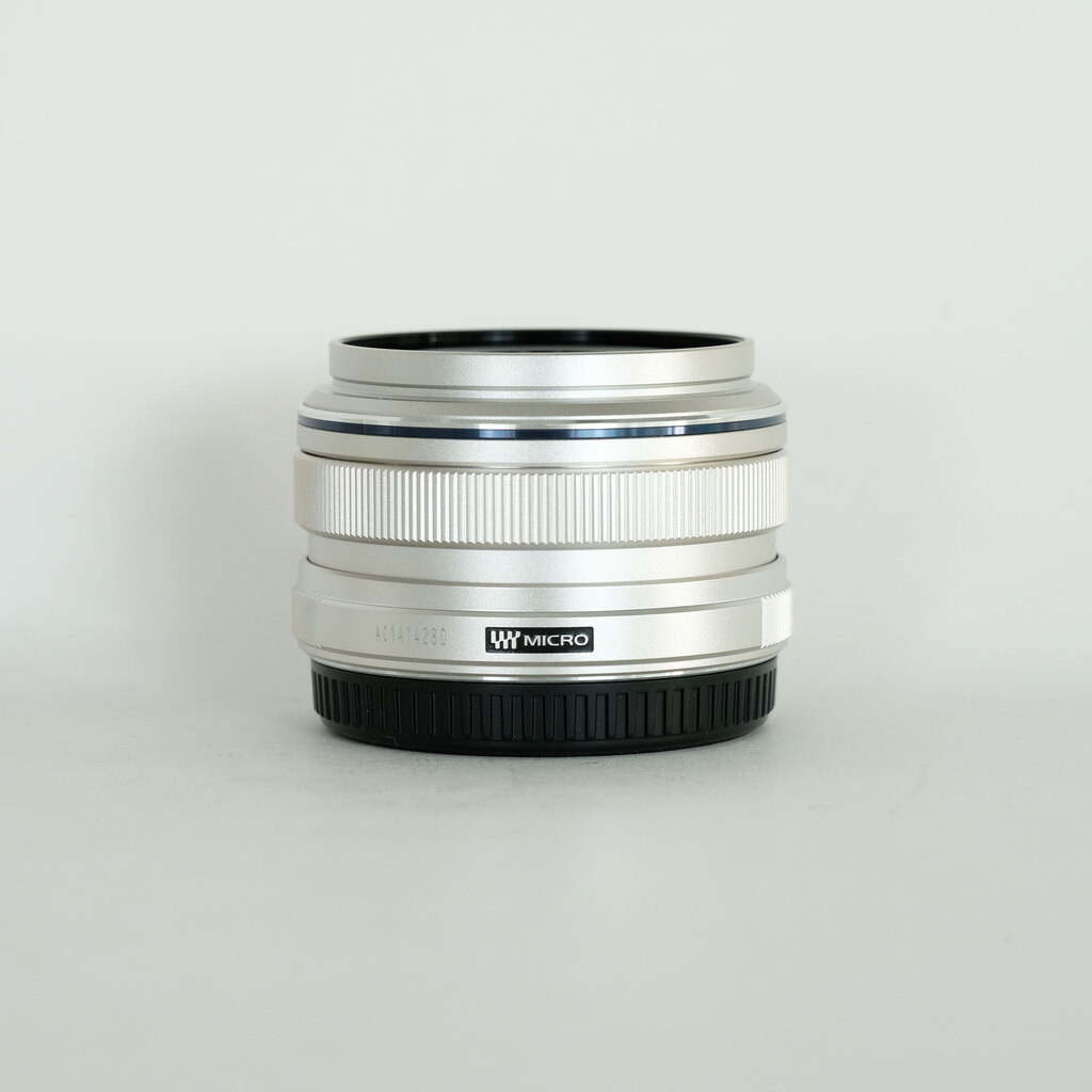 OLYMPUS M.ZUIKO DIGITAL 17mm F1.8