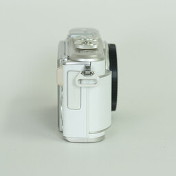 OLYMPUS PEN E-PL9