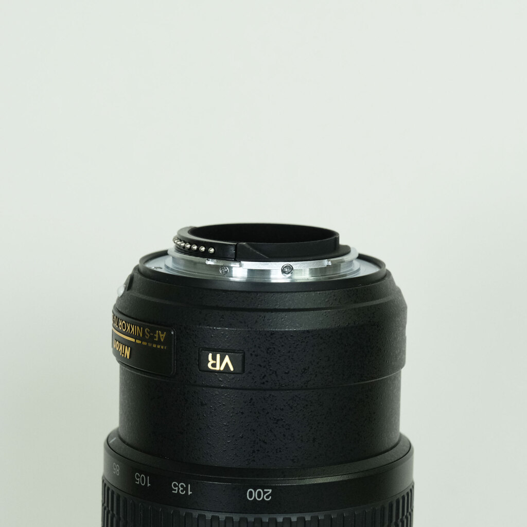 Nikon AF-S NIKKOR 70-200mm f/4G ED VR Nikon AF-S NIKKOR 70-200mm f/4G ED VR