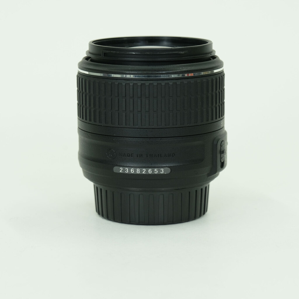 Nikon AF-S DX NIKKOR 18-55mm f3.5-5.6G VR II