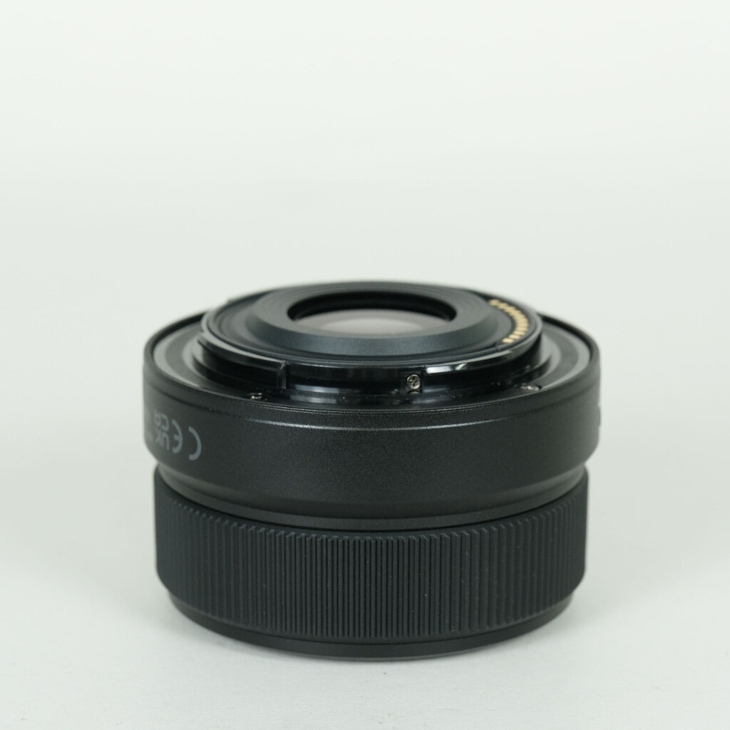 Nikon NIKKOR Z DX 24mm f/1.7 Nikon NIKKOR Z DX 24mm f/1.7
