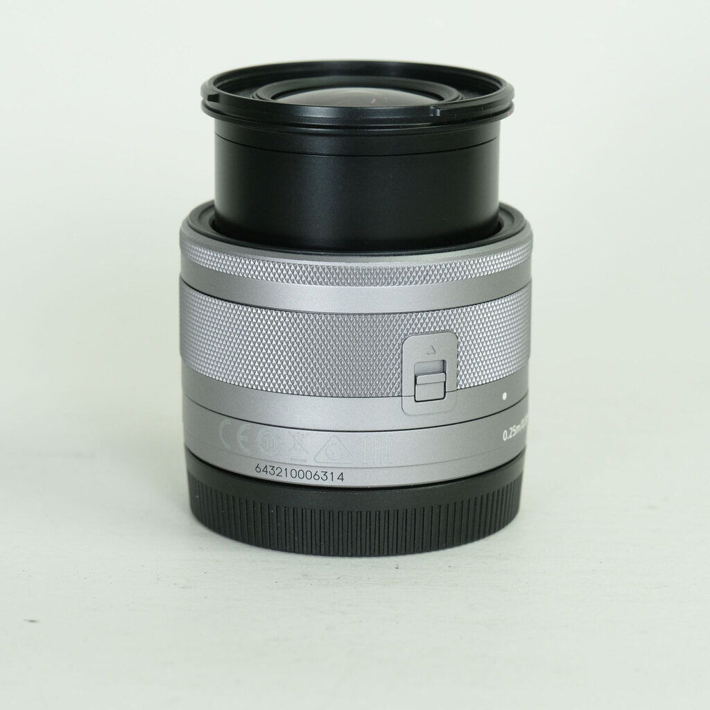 Canon EF-M15-45mm F3.5-6.3 IS STM